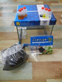 ３０キューブ水槽　丸ごと立上げセット（底面フィルター仕様）